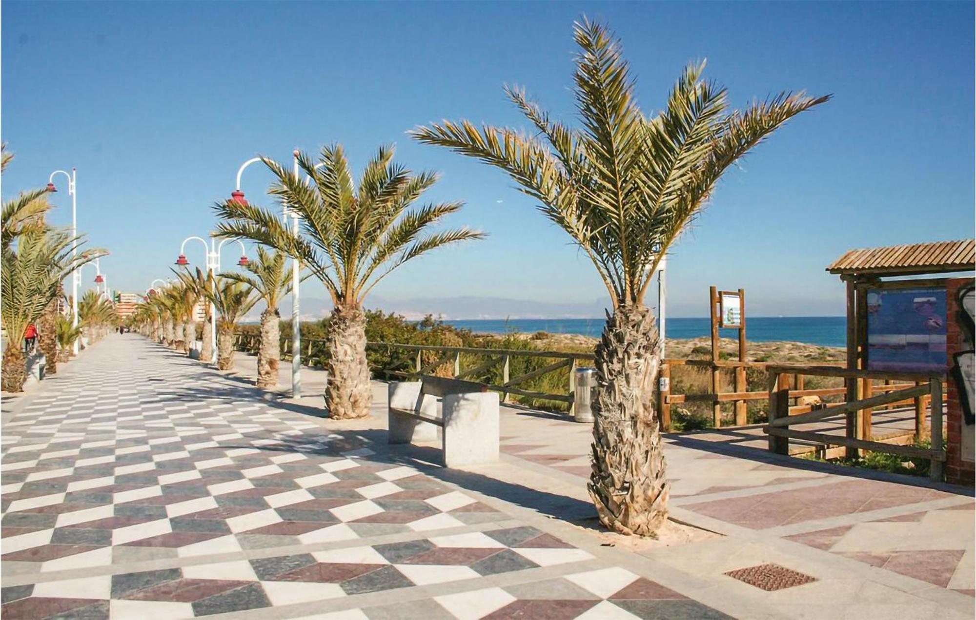 Beautiful Home In Gran Alacant With Kitchen Santa Pola Bagian luar foto